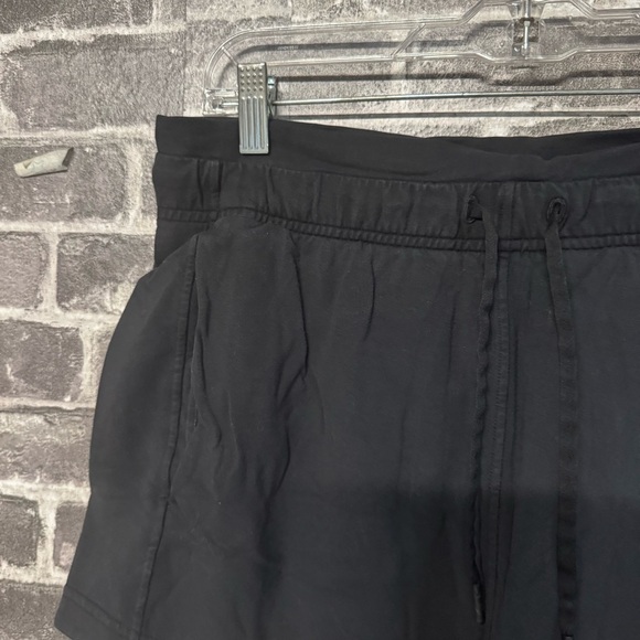 Lululemon Inner Glow Short 3" Modal Black stretch pockets - Picture 2 of 9